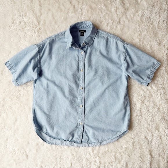 ROOTS Woman Chambray Relaxed Fit Button Down Short Sleeve Shirt SMALL Classic - Picture 1 of 5
